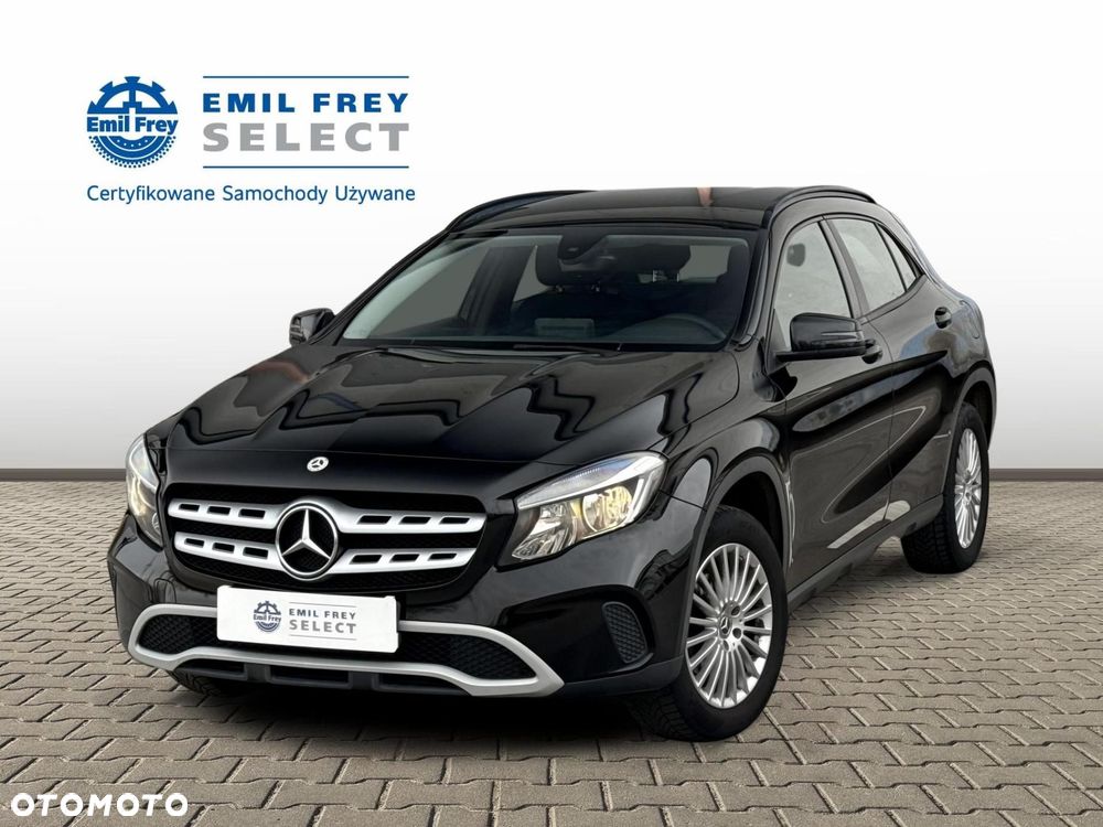 Mercedes-Benz GLA - 2