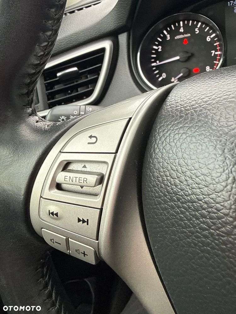 Nissan Qashqai - 11