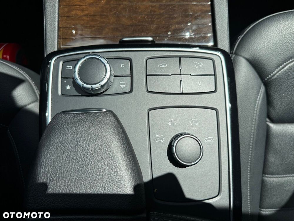 Mercedes-Benz GLE - 20