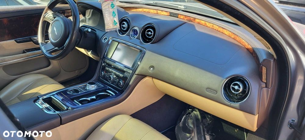 Jaguar XJ 3.0 V6 S Luxury - 3