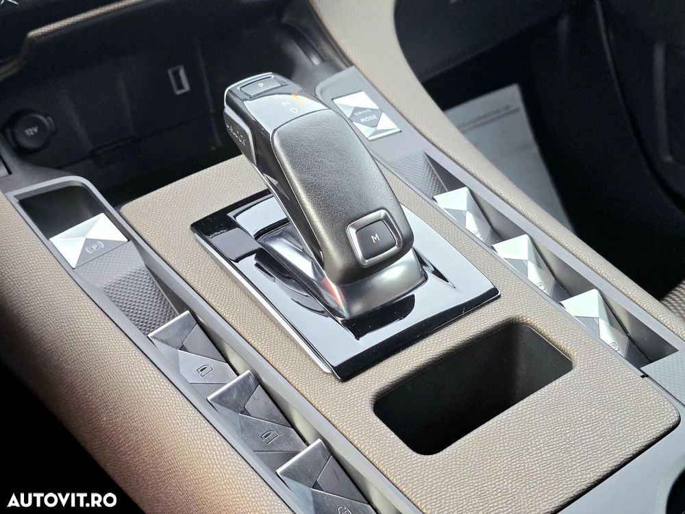 DS Automobiles DS 7 Crossback - 29