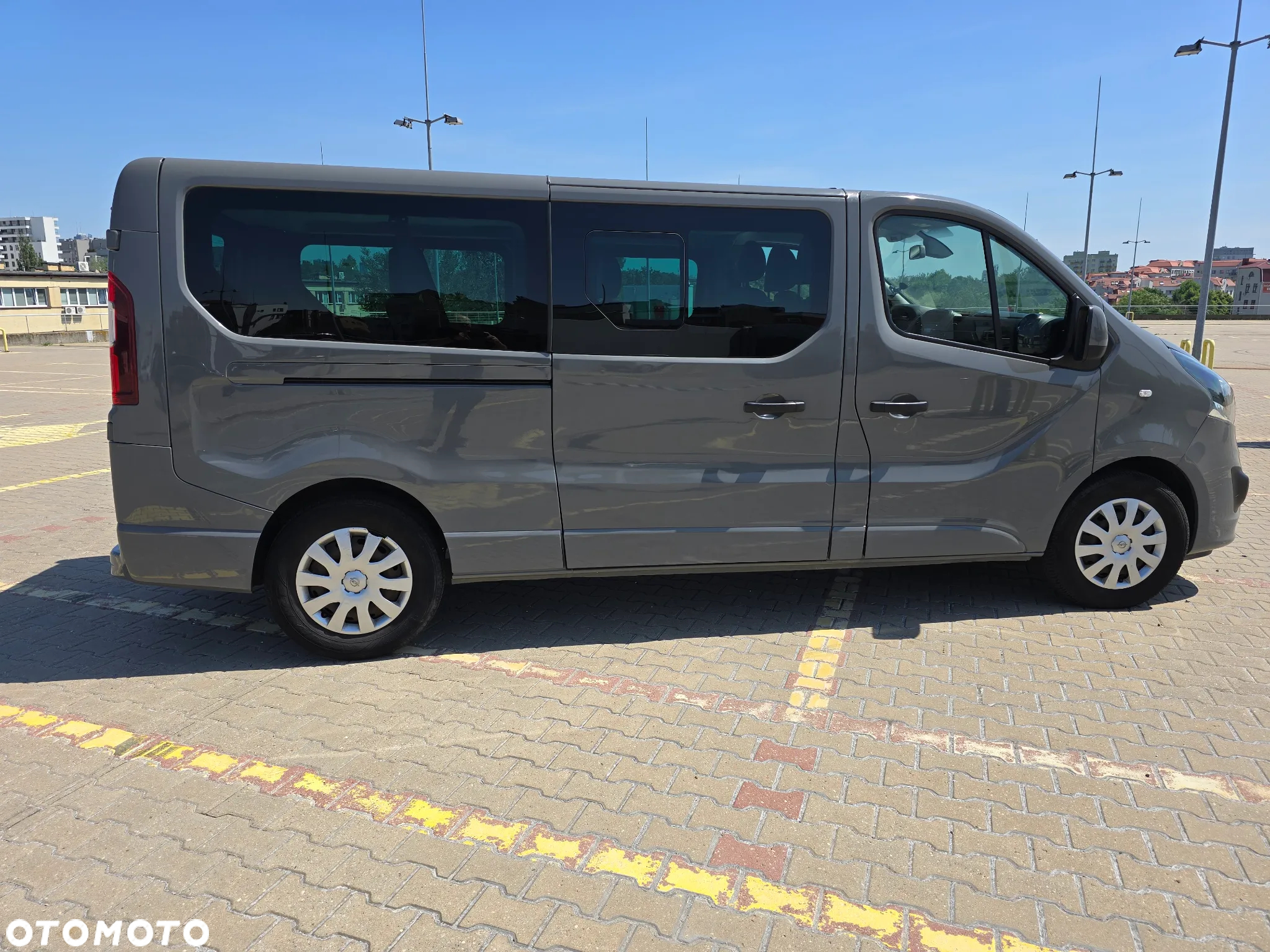 Opel Vivaro L1H1 2,7t Edition - 10