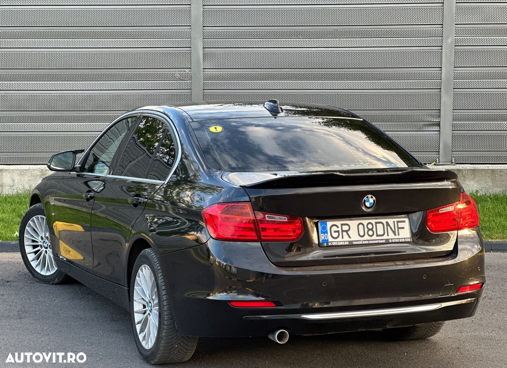 BMW Seria 3 318d xDrive - 3