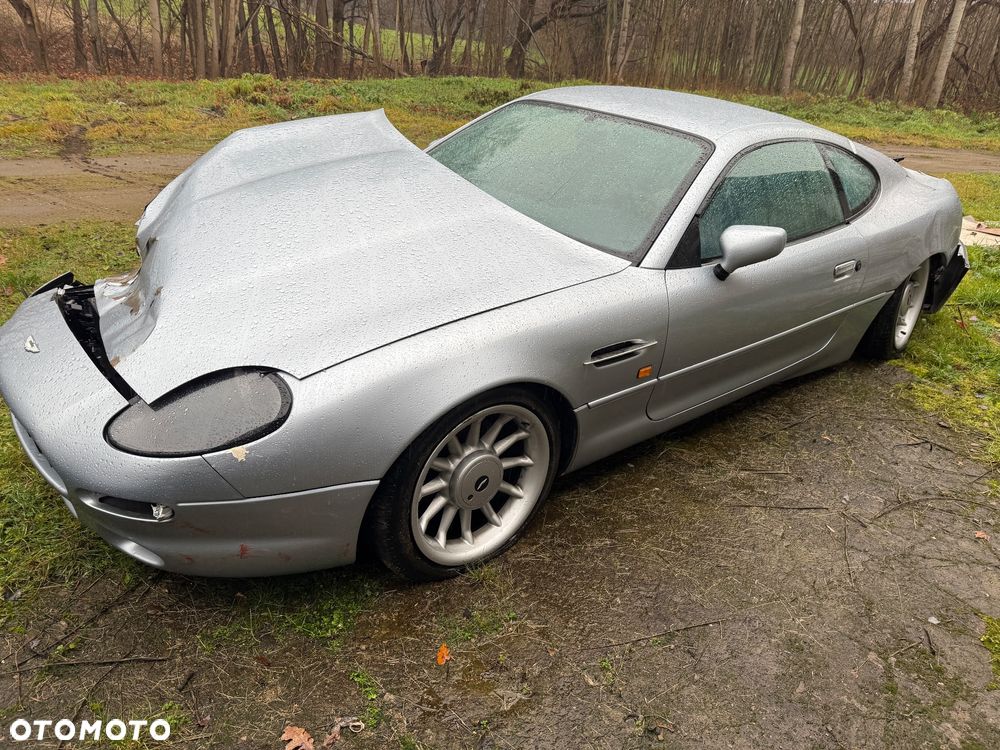 Aston Martin DB7 - 1
