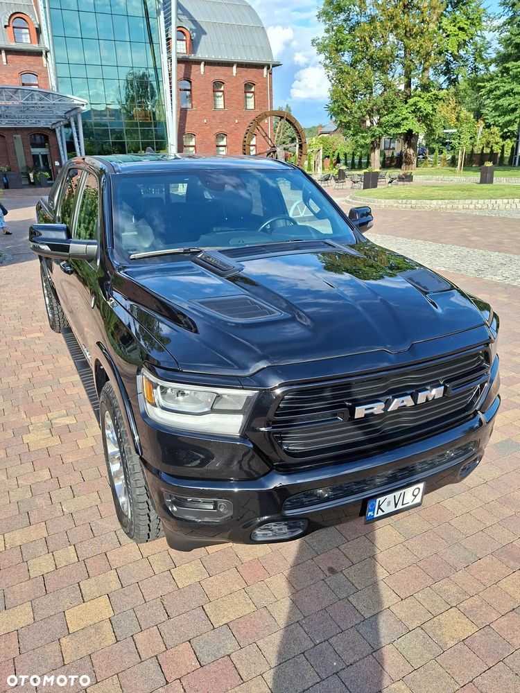 RAM 1500 Crew Cab Sport - 2