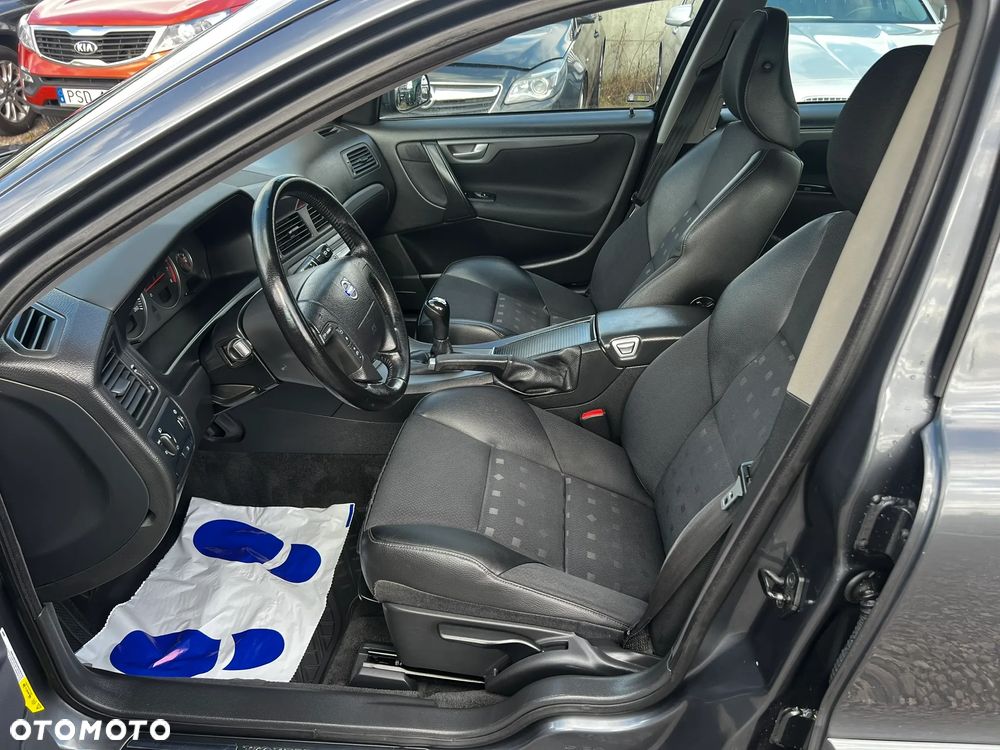 Volvo V70 2.4 Kinetic - 14