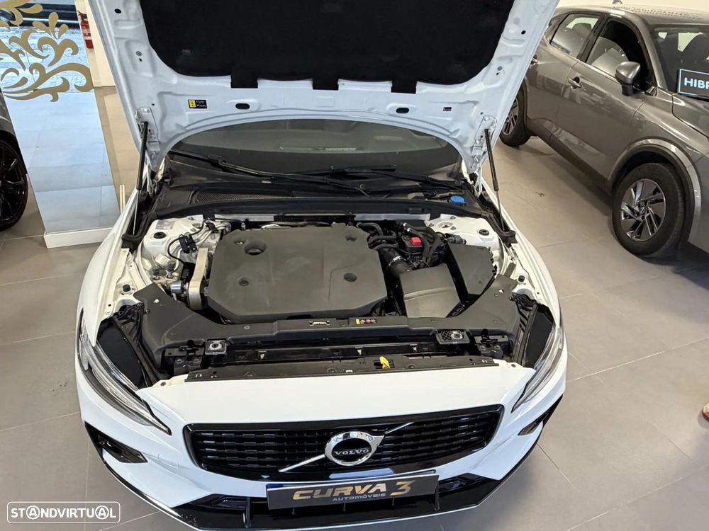 Volvo V60 2.0 B4 R-Design Geartronic - 23