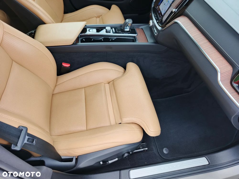 Volvo V60 Cross Country B4 D AWD Geartronic Pro - 26