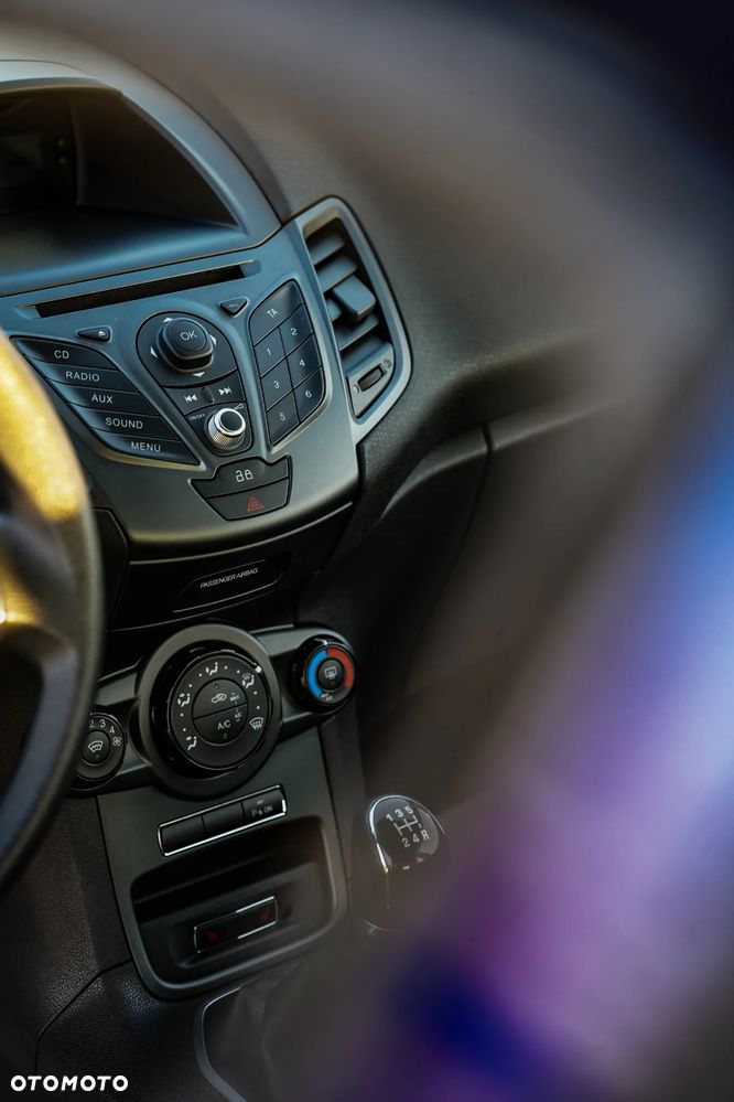 Ford Fiesta 1.25 Trend Edition - 25