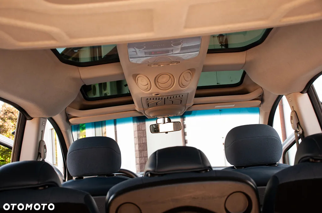 Citroën Berlingo II 1.6 HDi Multispace - 15