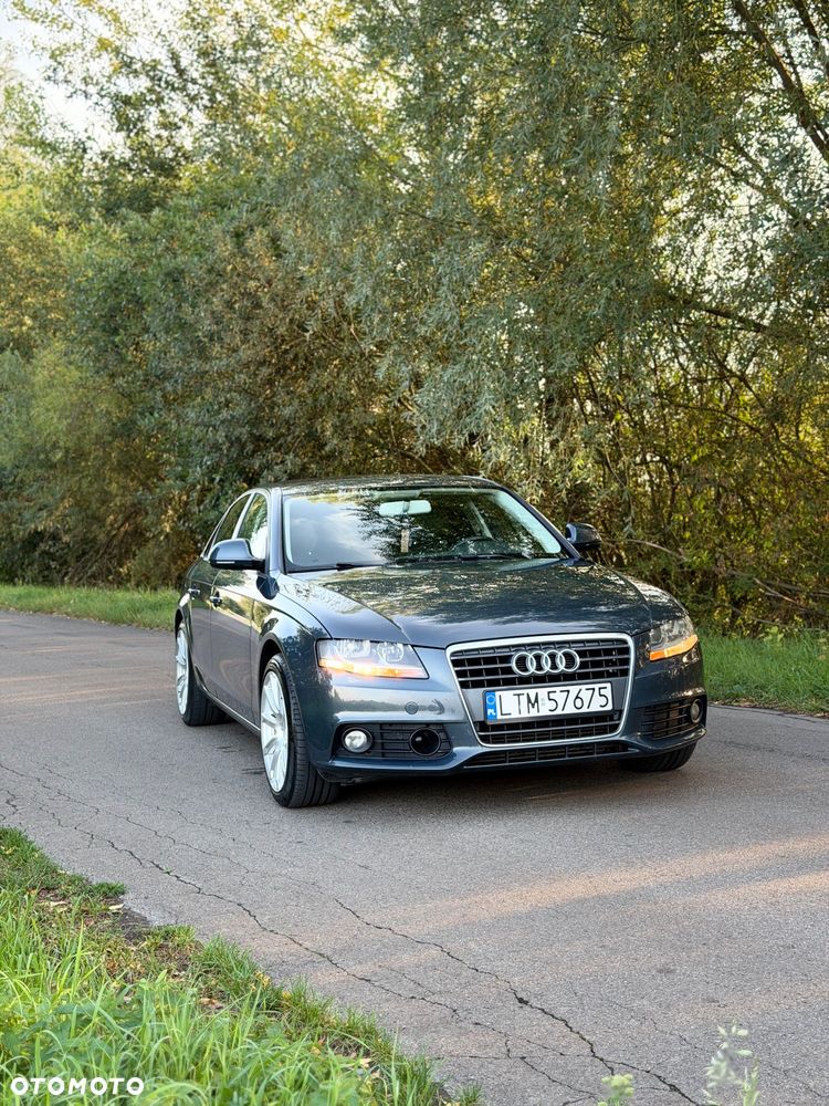 Audi A4 Limousine - 5