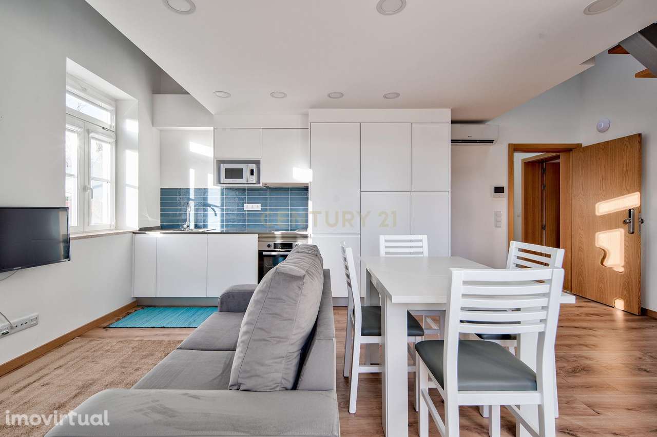 T1 como novo, com mezanino, mobilado, para arrendamento em S. Domingos - Grande imagem: 3/22