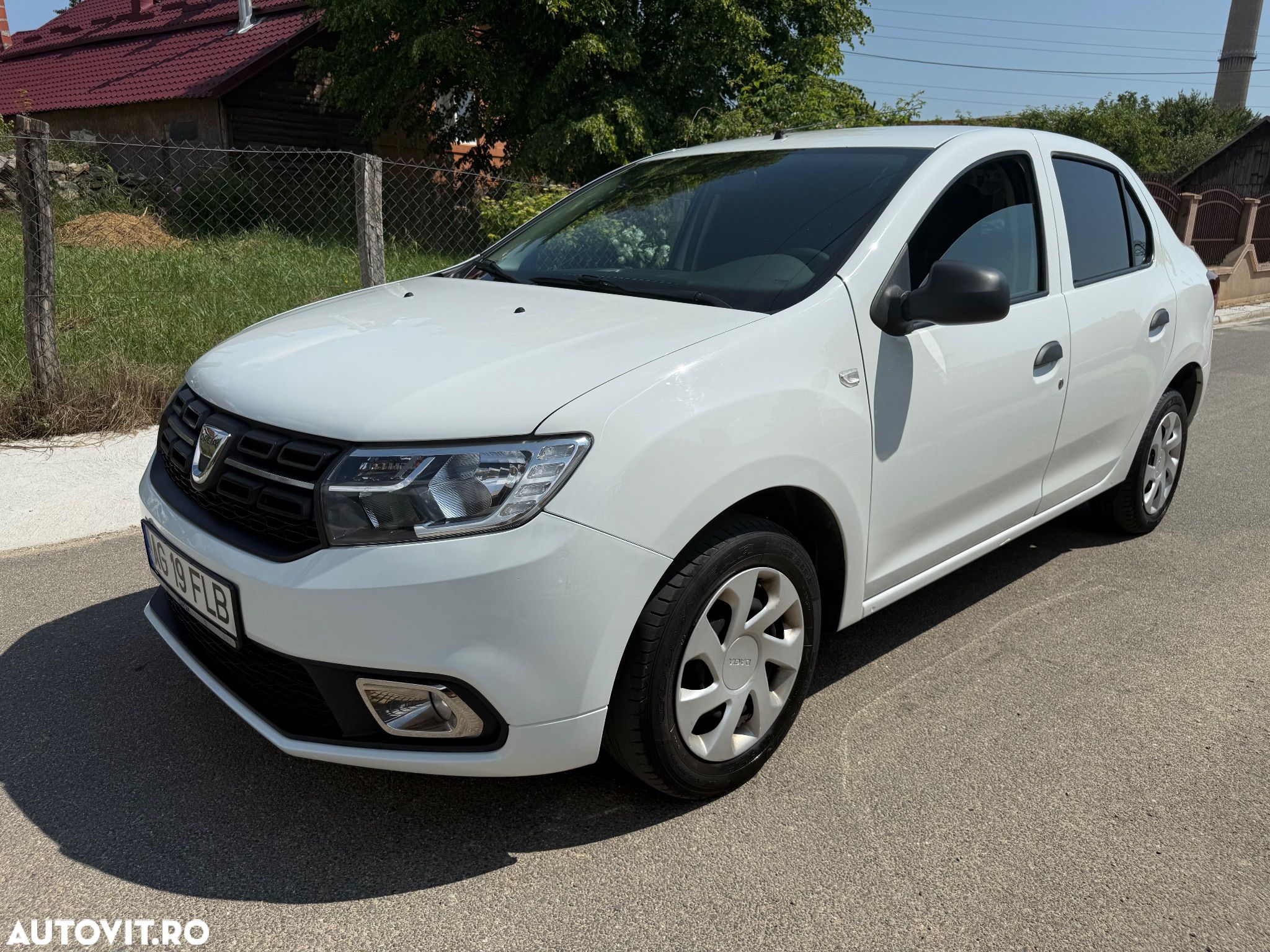 Dacia Logan 1.0 SCe Laureate - 1
