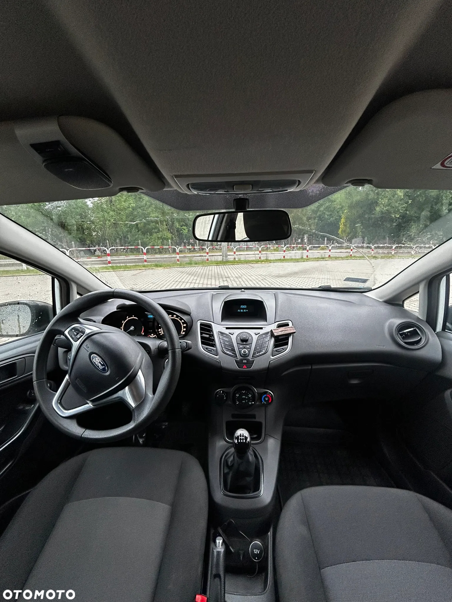 Ford Fiesta 1.25 Ambiente - 16