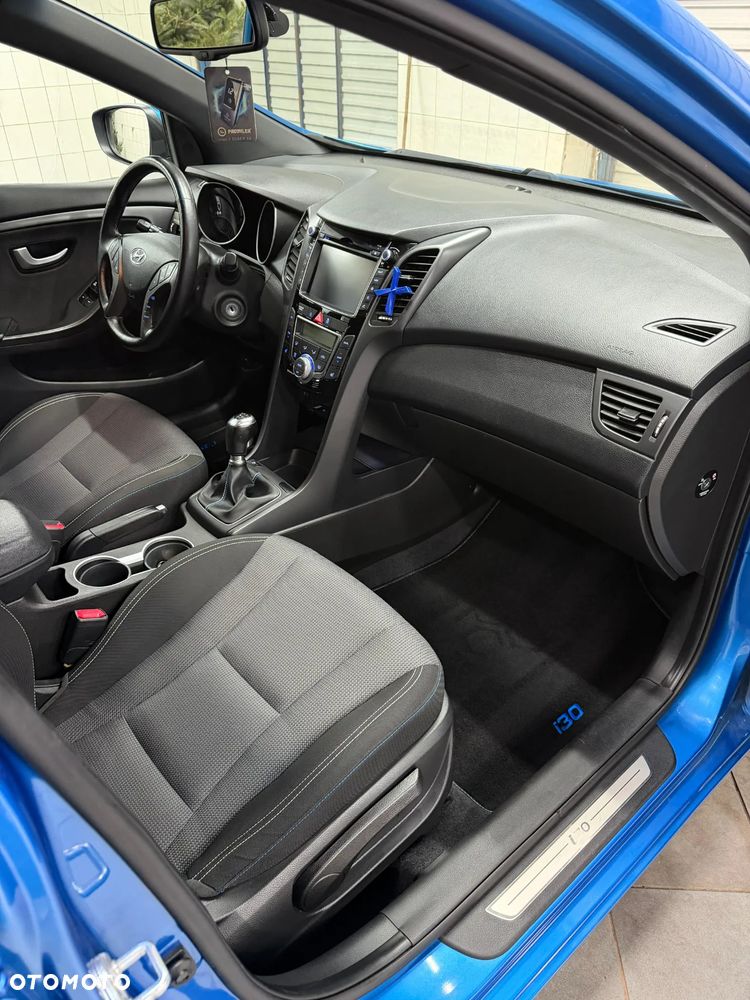 Hyundai i30 blue 1.6 GDI Passion - 7
