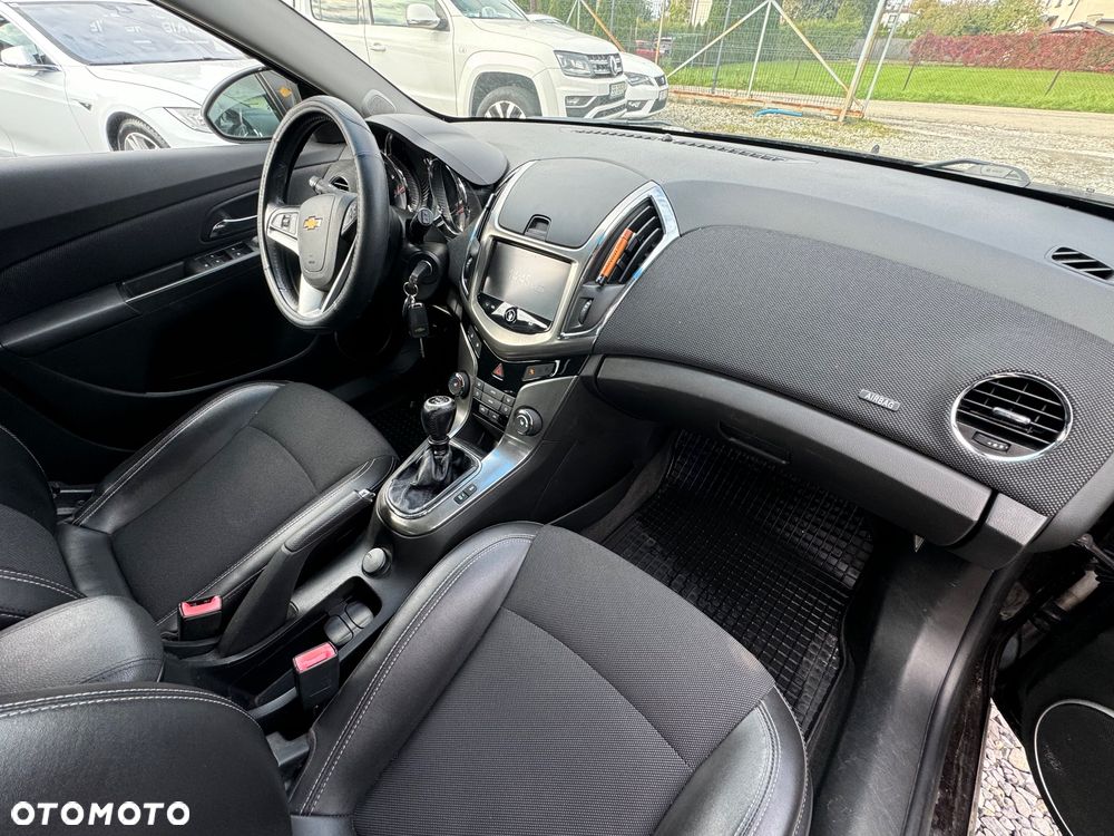 Chevrolet Cruze 1.4 T LTZ - 15