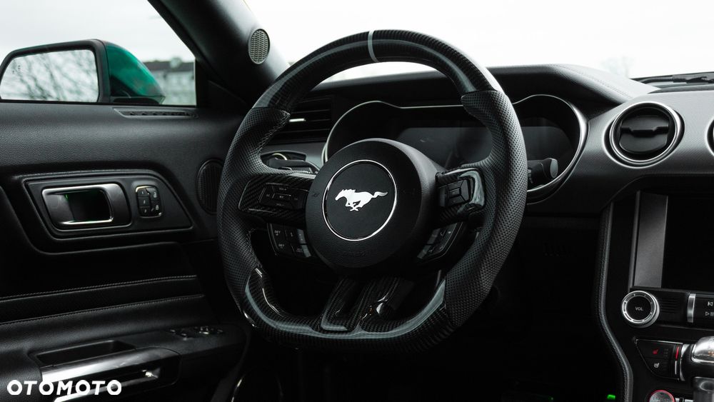 Ford Mustang - 19