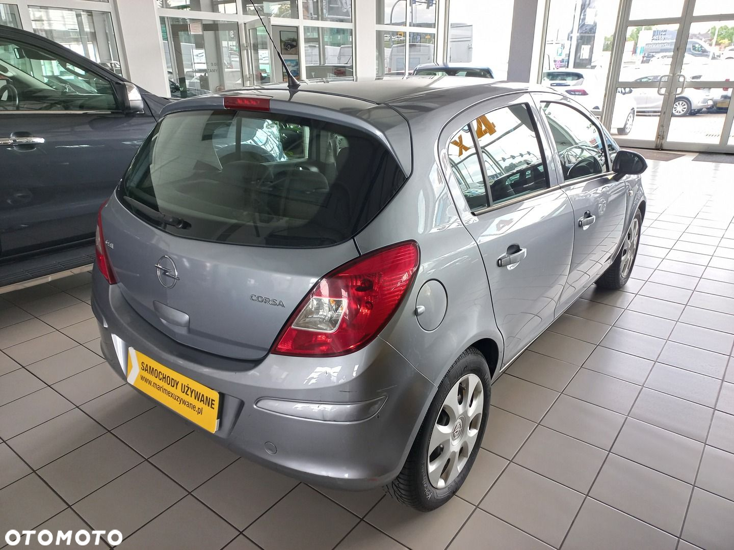 Opel Corsa 1.2 16V Essentia - 6