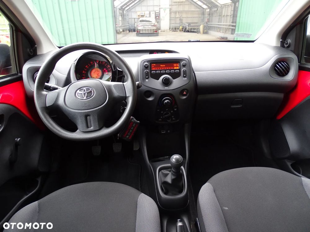 Toyota Aygo - 10