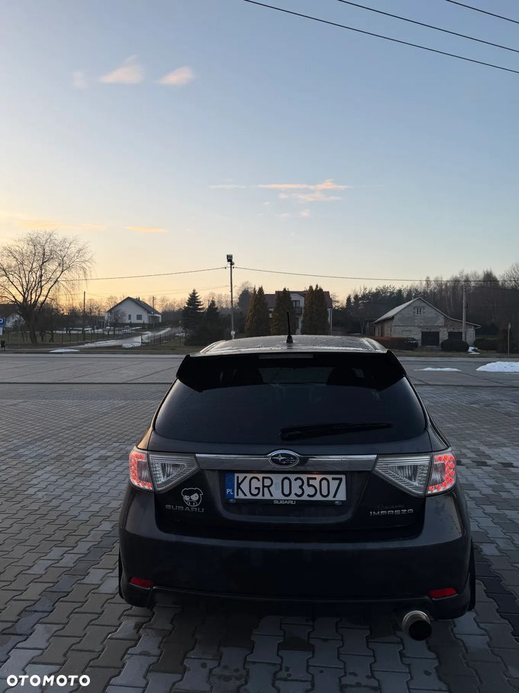 Subaru Impreza - 12