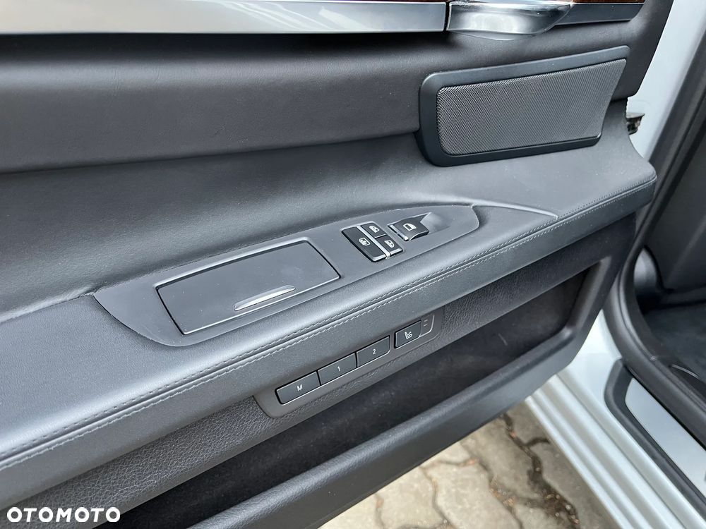 BMW Seria 7 760Li - 19