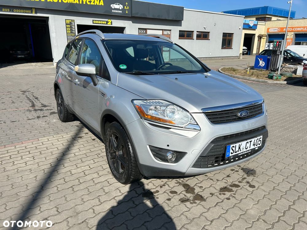 Ford Kuga 2.0 TDCi 2x4 Titanium - 2