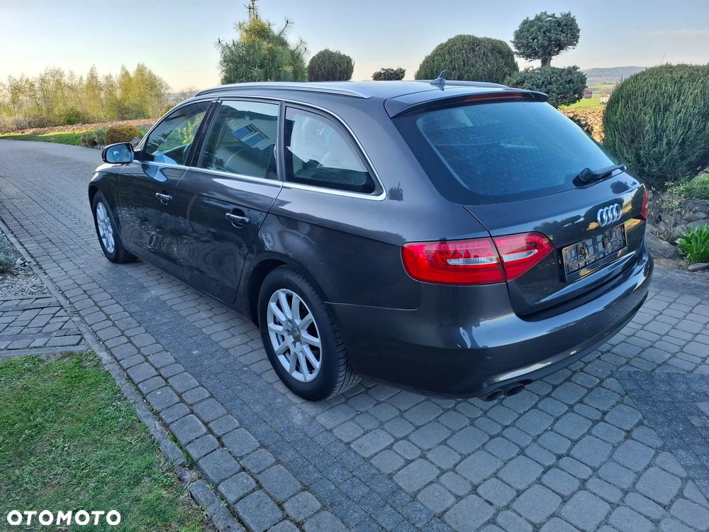 Audi A4 Avant - 9