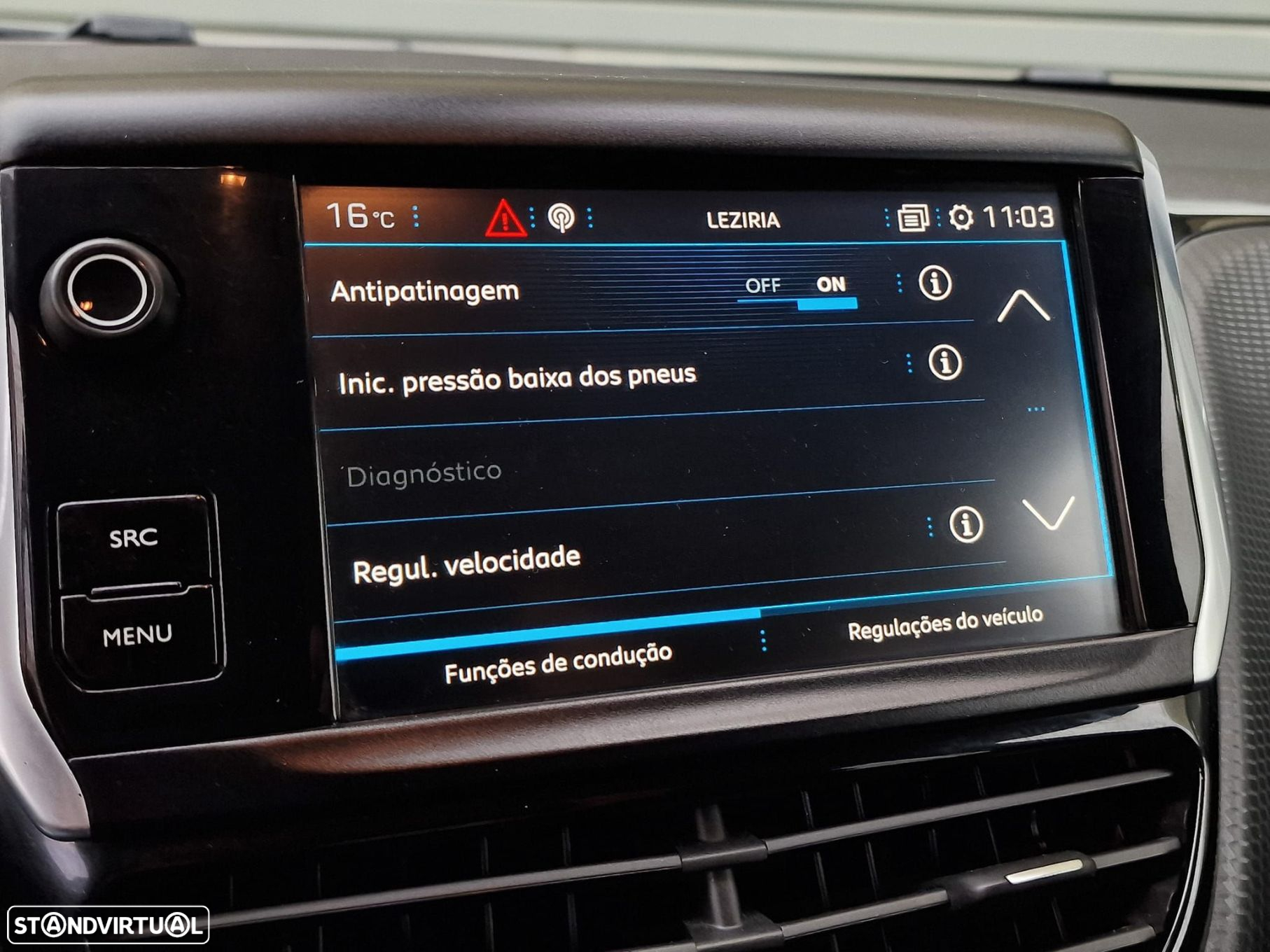 Peugeot 208 - 12