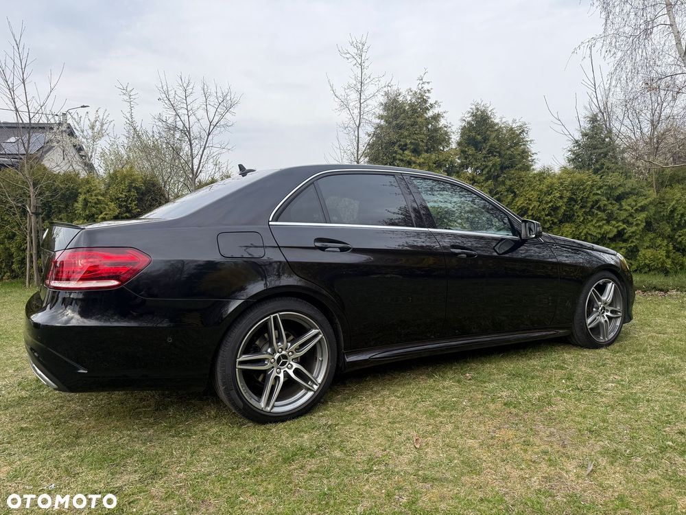 Mercedes-Benz Klasa E 300 BlueTEC 7G-TRONIC - 17