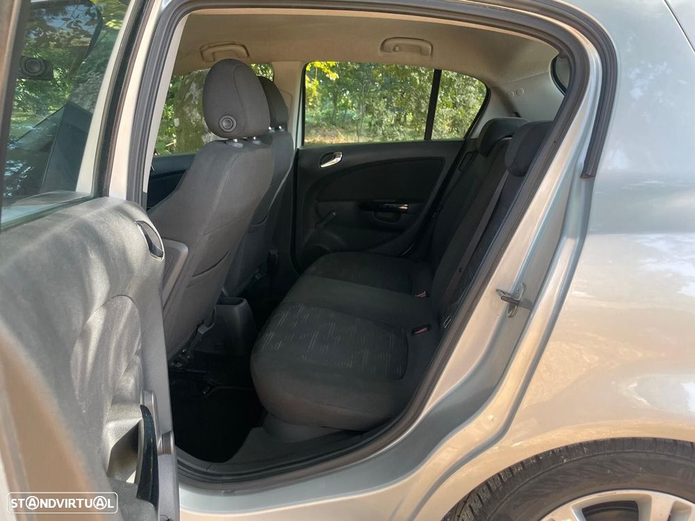 Opel Corsa 1.3 CDTi Enjoy EcoFLEX - 23