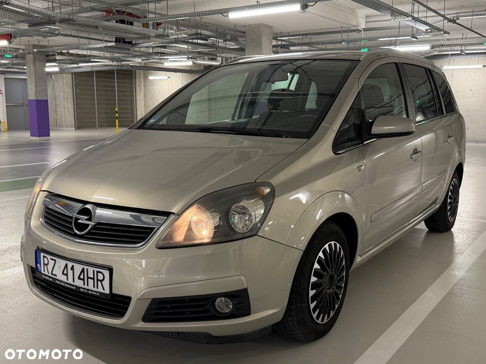 Opel Zafira - 2