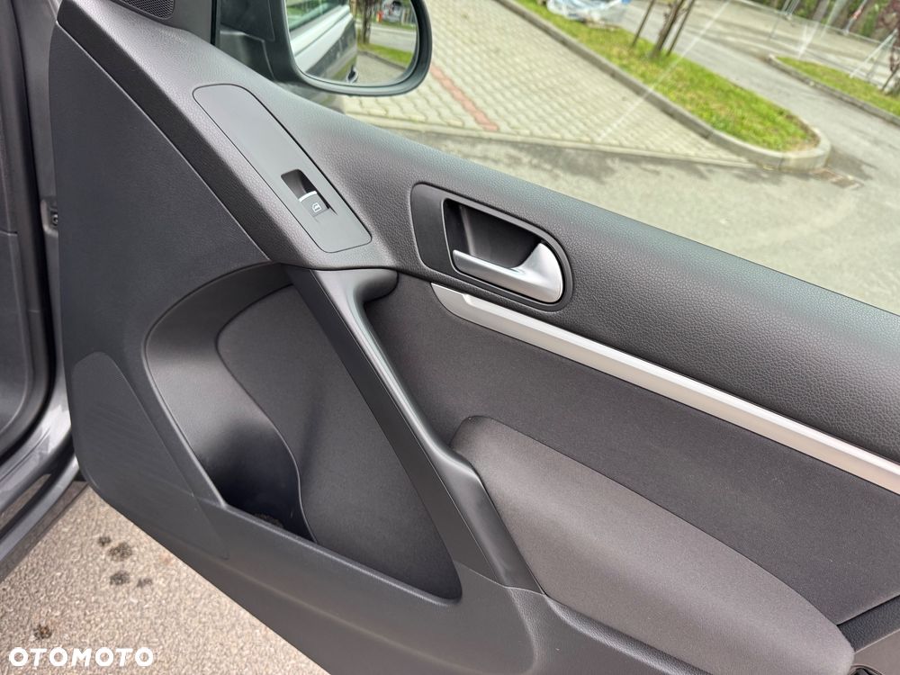 Volkswagen Tiguan 2.0 TDI R-Style - 27