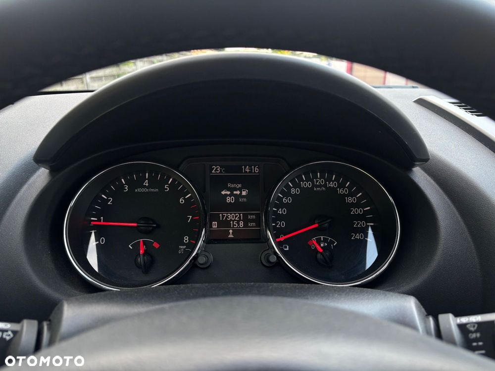 Nissan Qashqai 1.6 Visia - 17