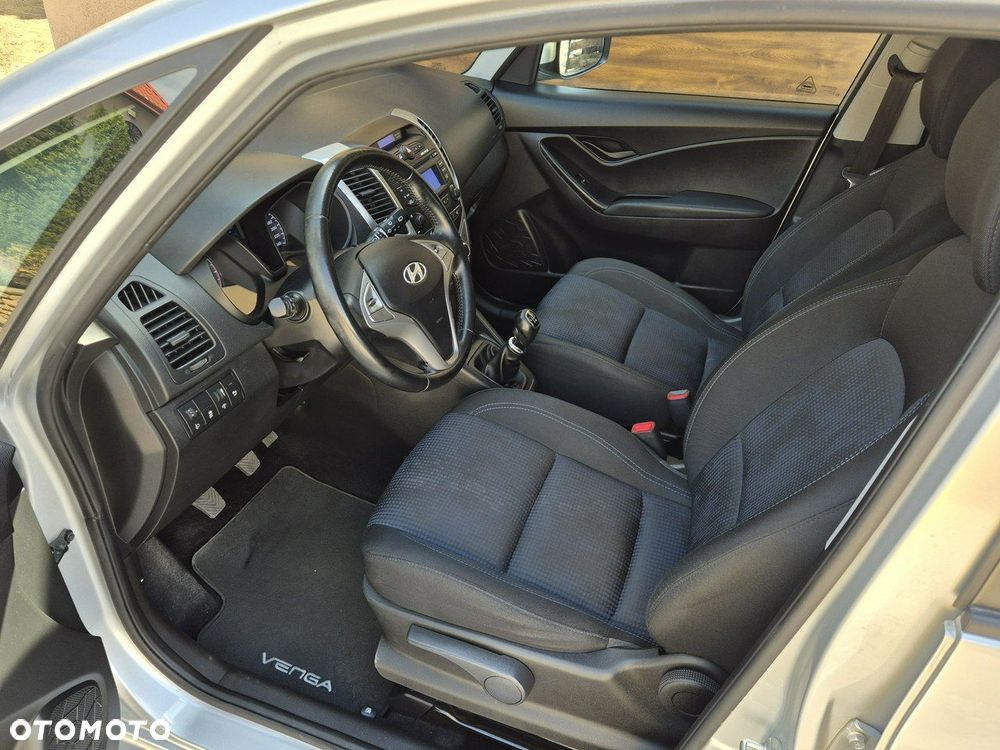 Hyundai ix20 - 11