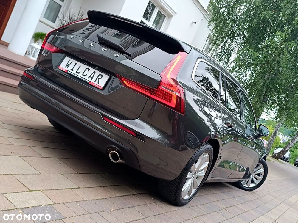 Volvo V60 D3 Momentum Core - 9