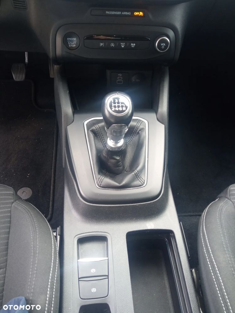Ford Focus 1.0 EcoBoost Titanium Design - 15