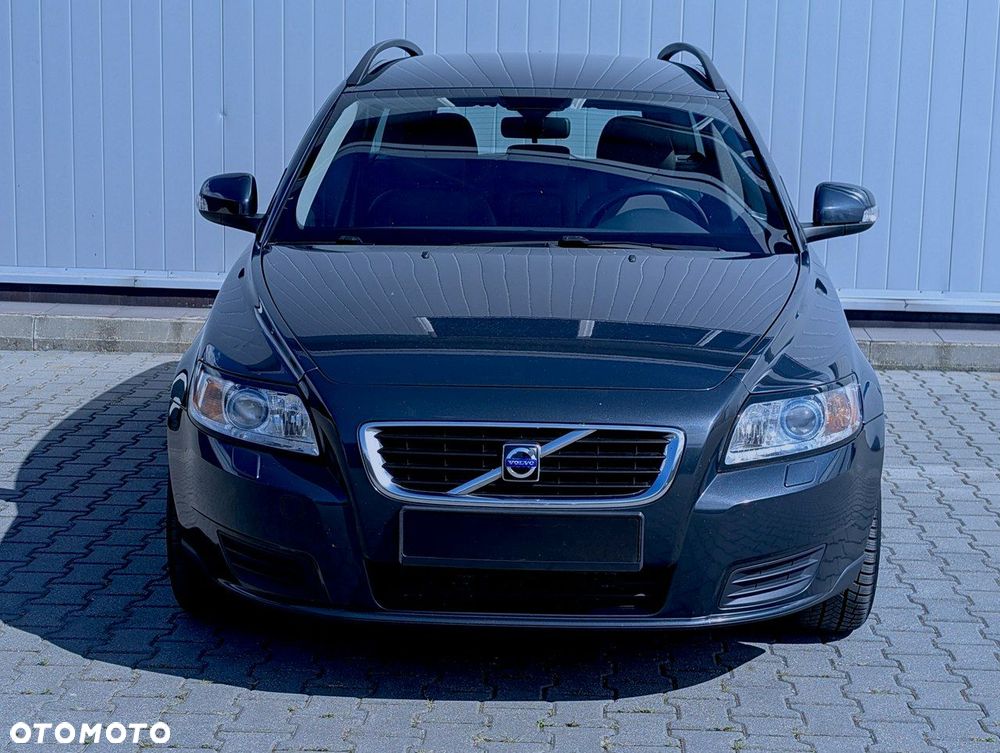 Volvo V50 - 1