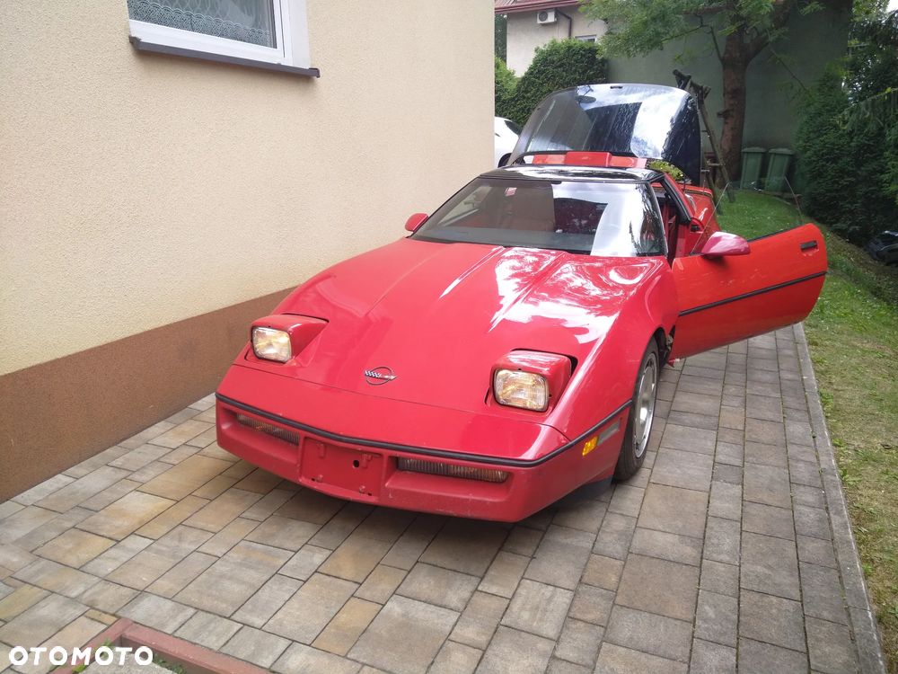 Chevrolet Corvette - 16