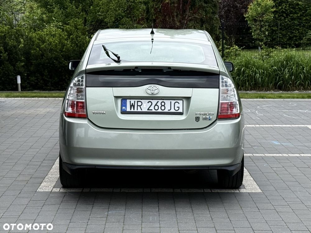 Toyota Prius 1.5 VVT-i Sol - 6