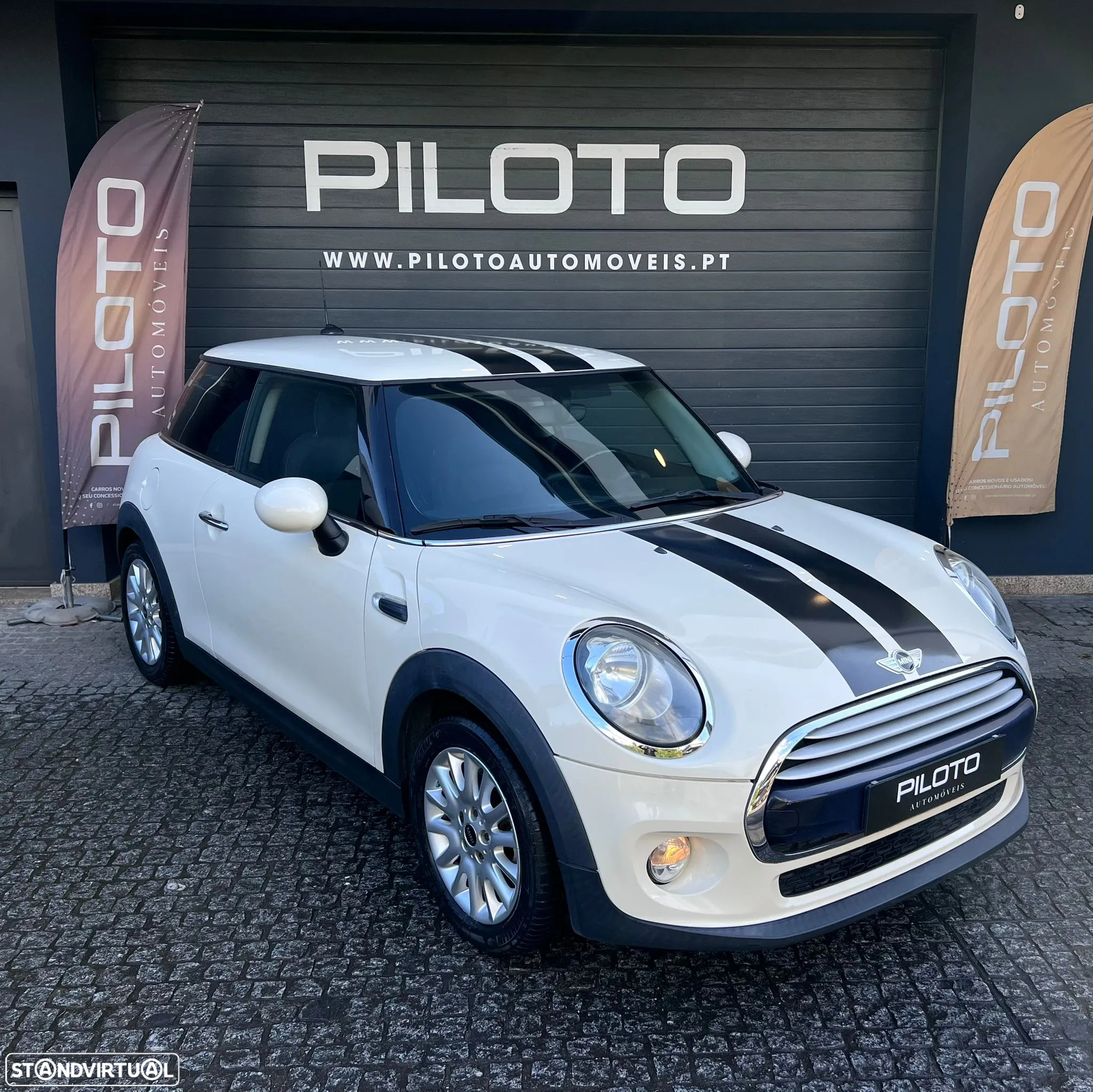 MINI 3 Portas Cooper D - 2