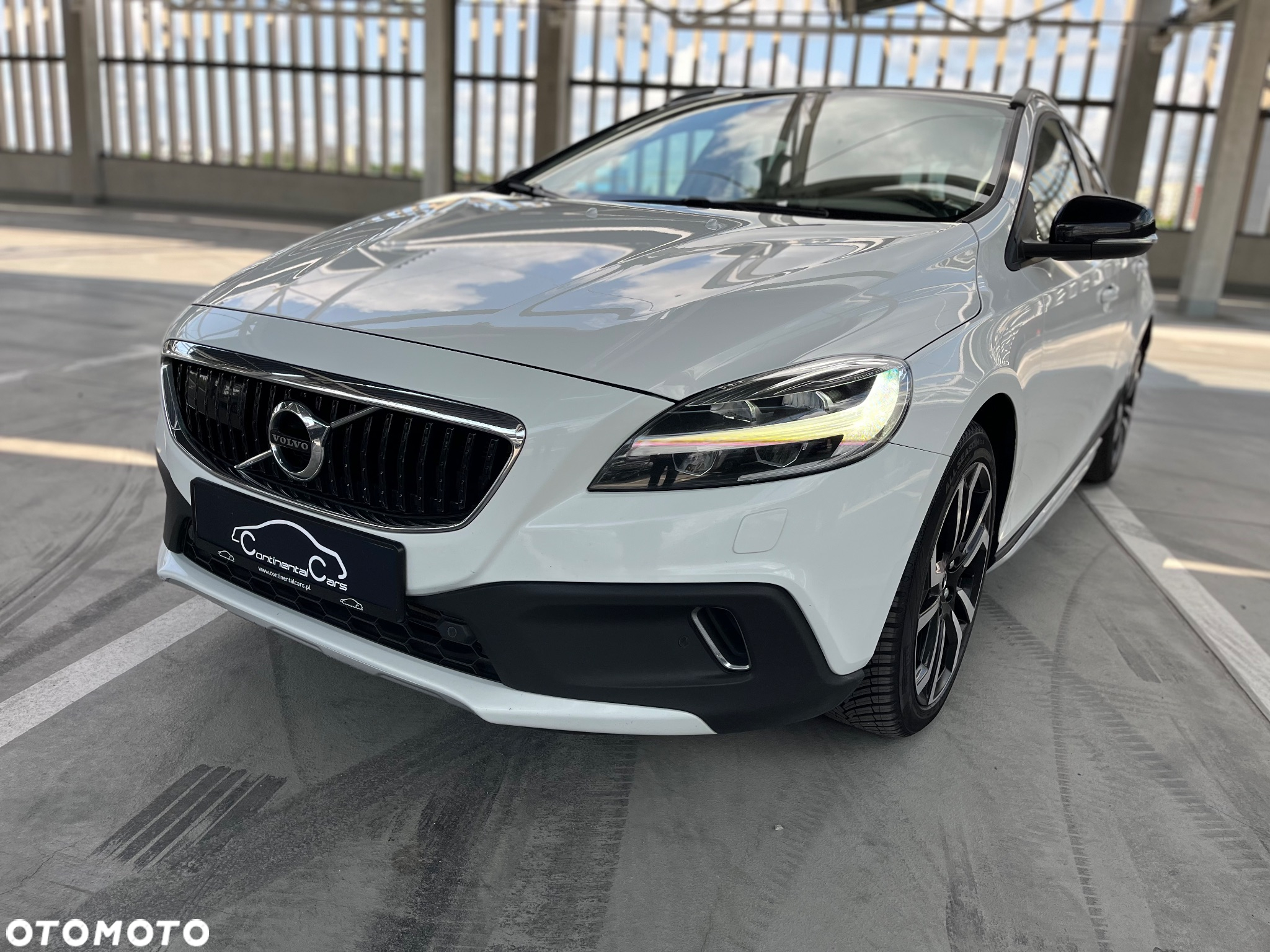 Volvo V40 Cross Country D4 Geartronic Momentum - 3