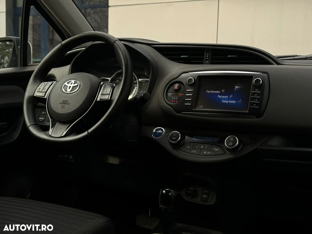 Toyota Yaris 1.5 VVT-i Life - 17