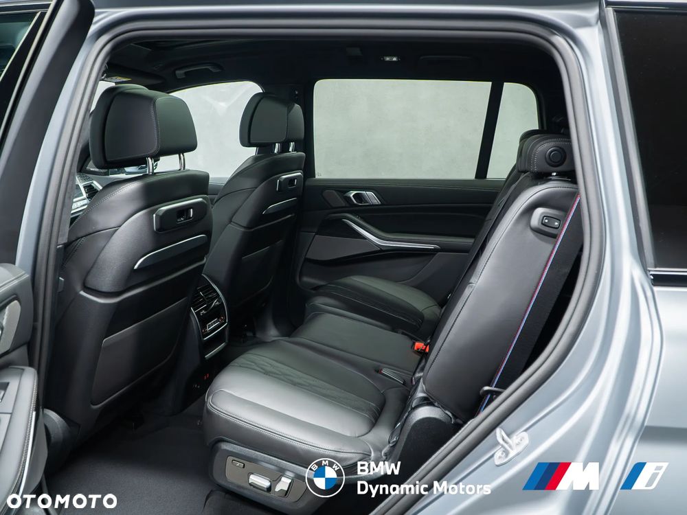 BMW X7 xDrive40i - 24