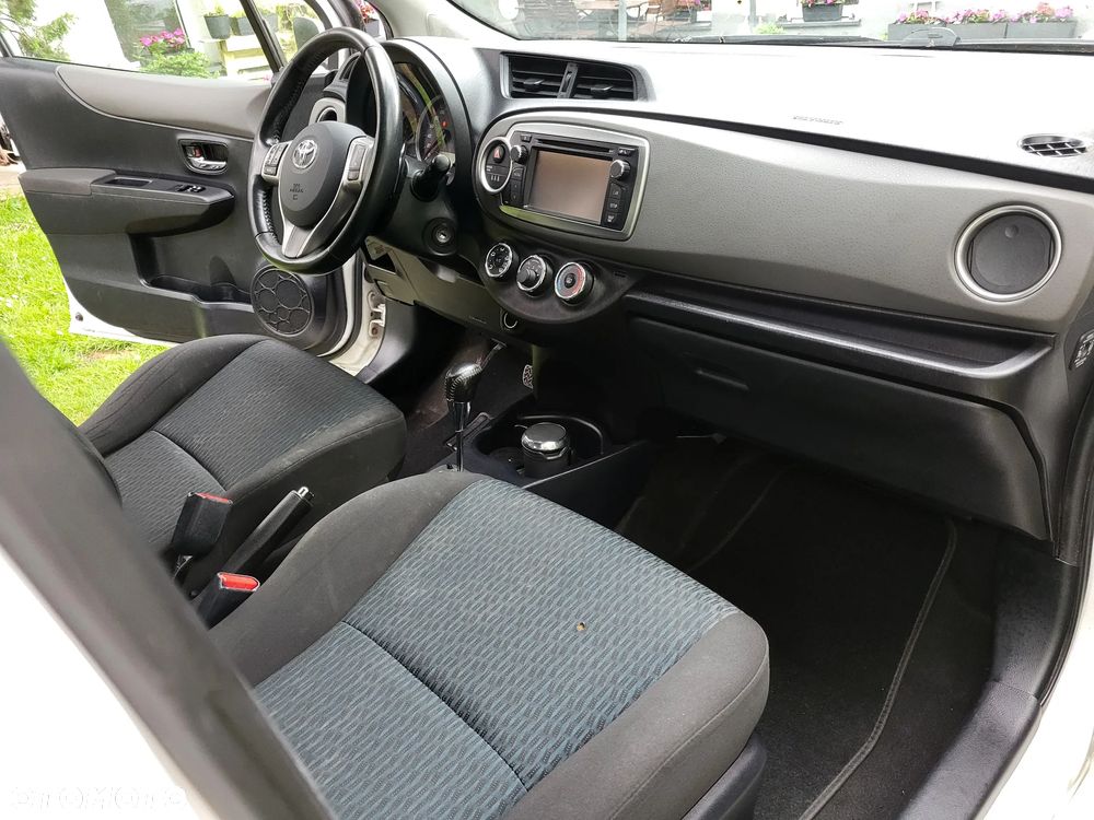 Toyota Yaris 1.33 VVT-i Multidrive S Club - 6