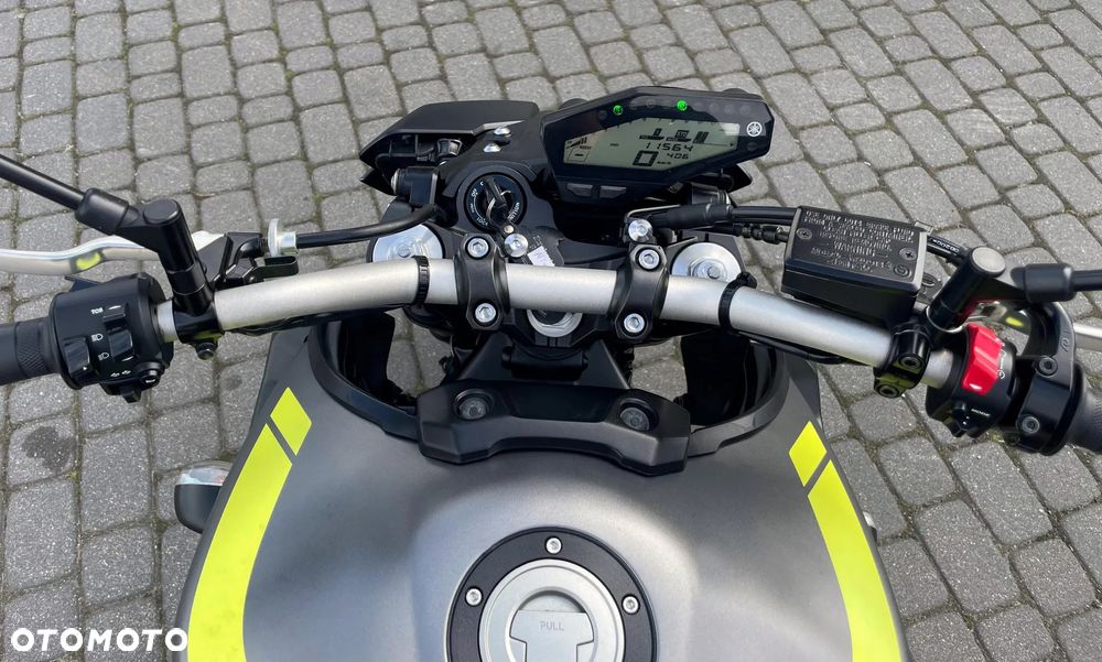 Yamaha MT - 9