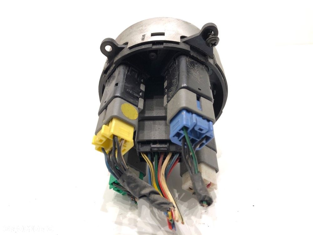 WŁĄCZNIK ŚWIATEŁ AWARYJNYCH  SSANGYONG KYRON 2005 - 2022 2.0 Xdi 4x4 100 kW [136 KM] olej - 3