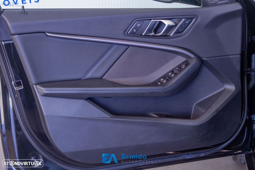 BMW 118 i Pack Desportivo M Auto - 47