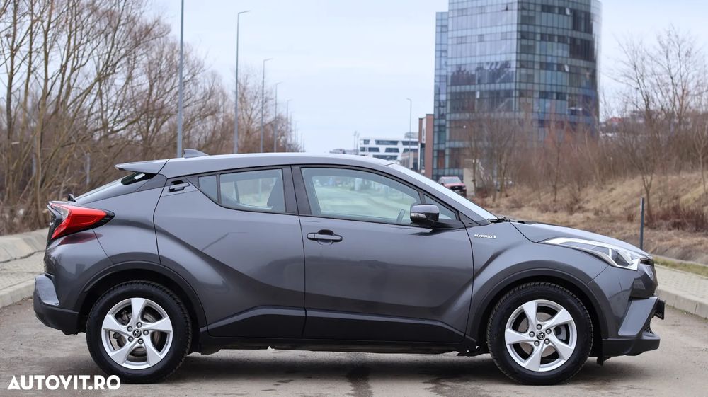 Toyota C-HR Business-Edition - 32
