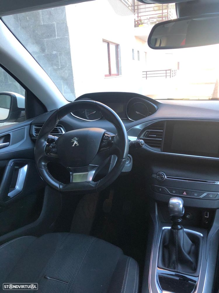 Peugeot 308 1.6 e-HDi Allure - 5