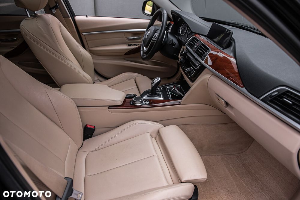 BMW Seria 3 320i Edition Luxury Line Purity - 33